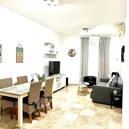 Acogedor Y Moderno En Pleno Centro De Con Parking Gratis Apartmán Sevilla